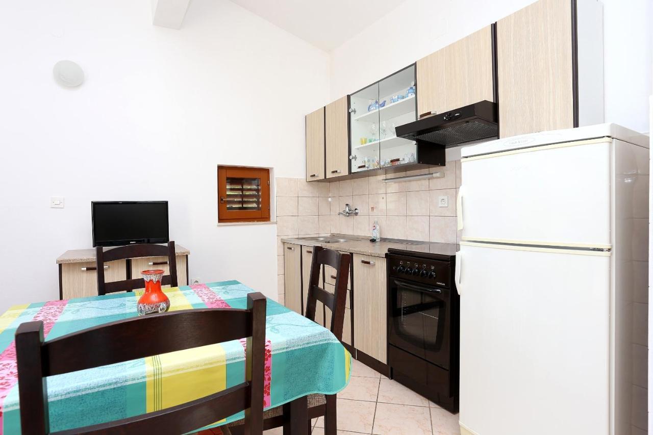 Apartments By The Sea Rogoznica - 10338 Exterior foto